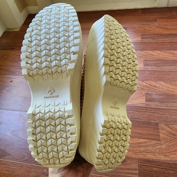 Converse Chuck Taylor All Star Lugged 2.0 Velour Sneakers 8, 8.5, 9.5 NWT - Picture 8 of 8